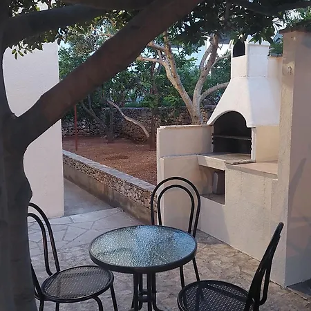 Flora Appartement Sutivan