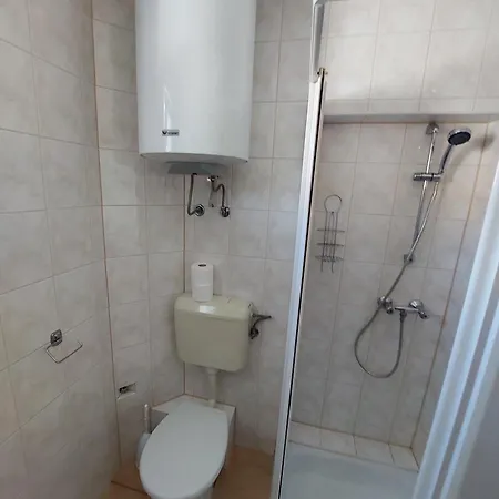 Flora Appartamento Sutivan