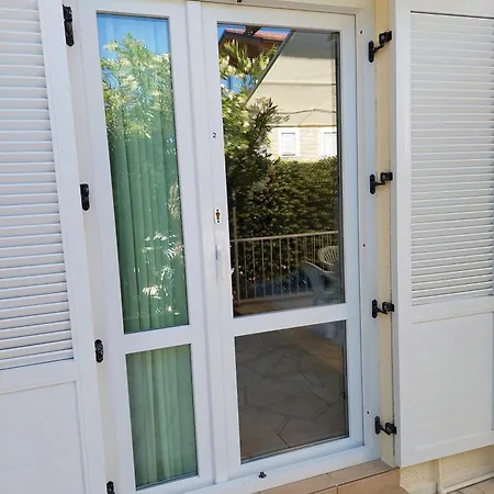 Apartament Flora