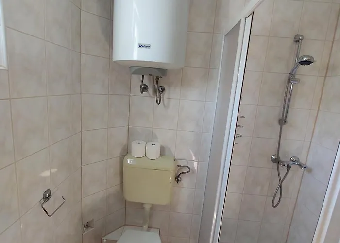 Flora * سوتيفان