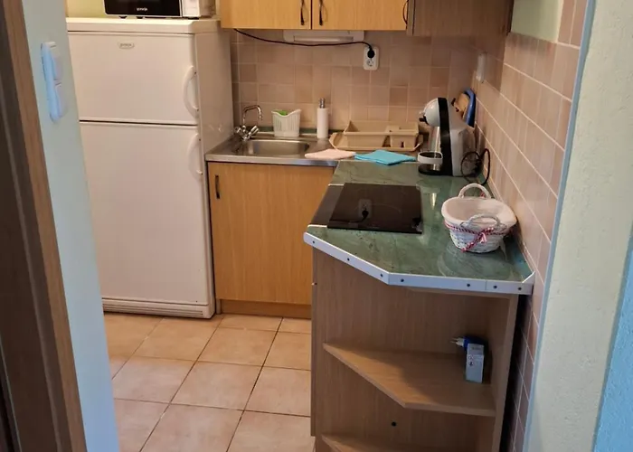 Flora سوتيفان